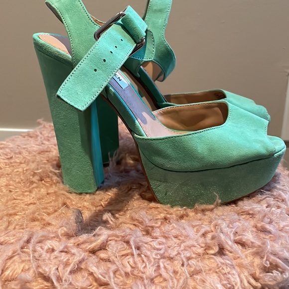 Steve Madden Jillyy size 7 - Picture 6 of 8